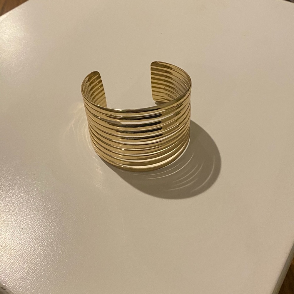 Gold bracelet